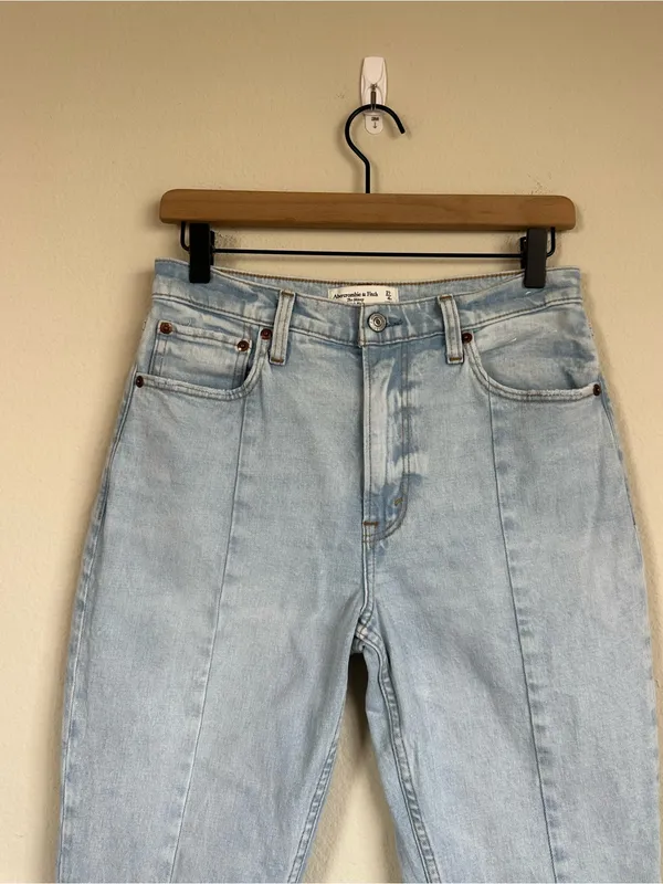 Abercrombie & Fitch The Skinny High Rise Split Leg Jeans - Image 4
