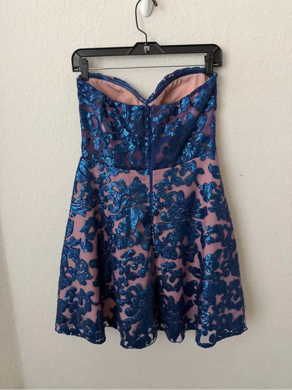 Gianni Bini Strapless Dress with Blue Sequin Overlay Size Small - Image 3