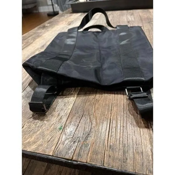 Fabletics black bucket‎ backpack nwt large - Image 3