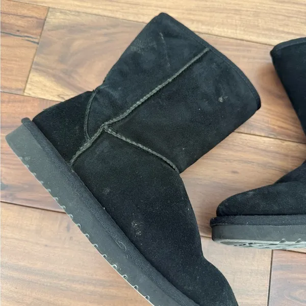 Koolaburra by Ugg Women's Size 7 Short Boot Black - Image 2