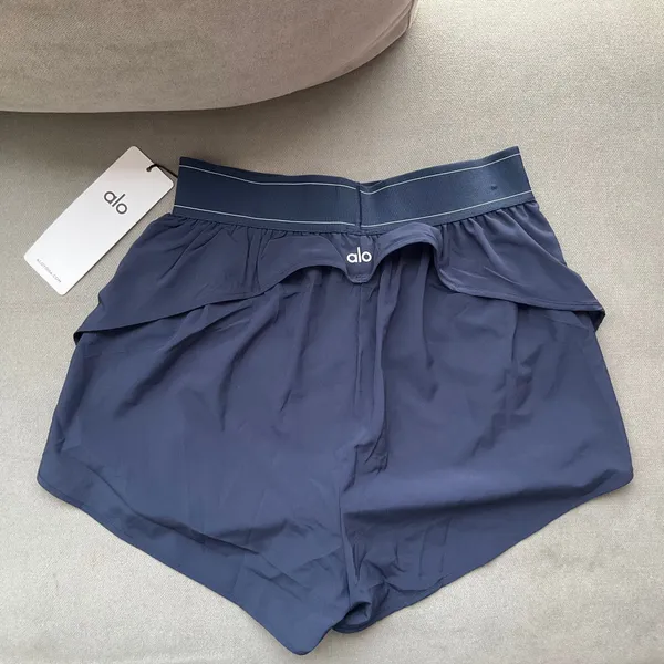 Alo Yoga Match Point Short Navy M - Image 4