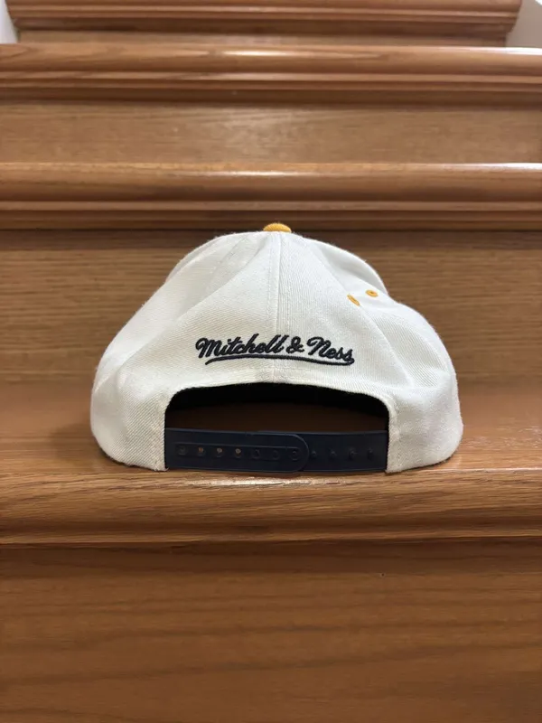 Indiana Pacers Mitchell & Ness NBA SnapBack Hat - Image 2
