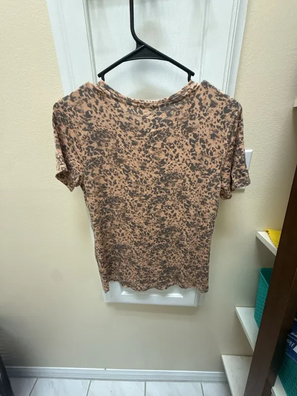 Nine West Soft Spun Leopard Print Short Sleeve T-Shirt - Image 4