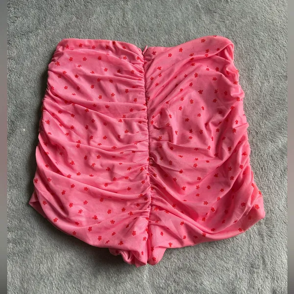 NWT Tiger Mist Pink Ruched Shorts Small - Image 2
