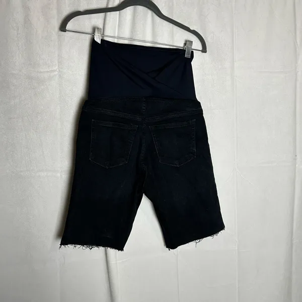 Isabel Maternity Raw Hem Full Belly Panel Dark Wash Bermuda‎ Jean Shorts Size 2 - Image 2