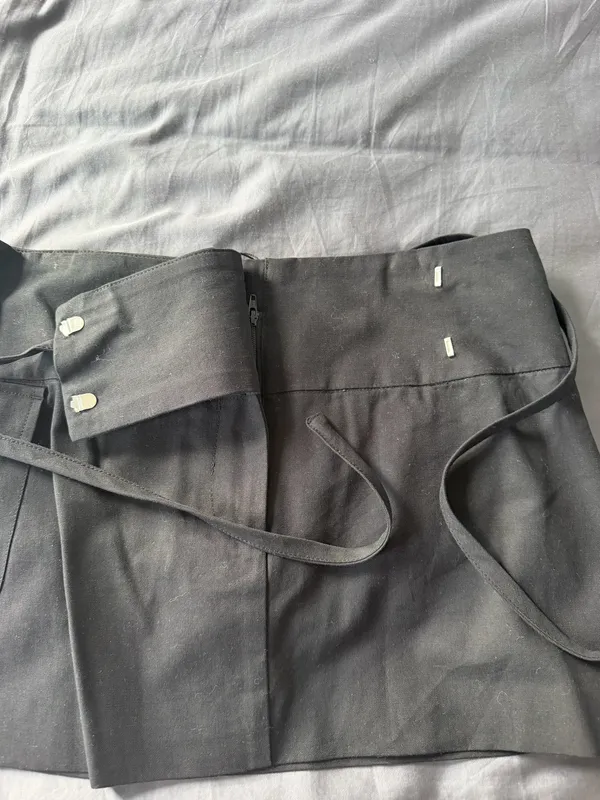 Glassons Black Mini Cargo Skirt - Image 7