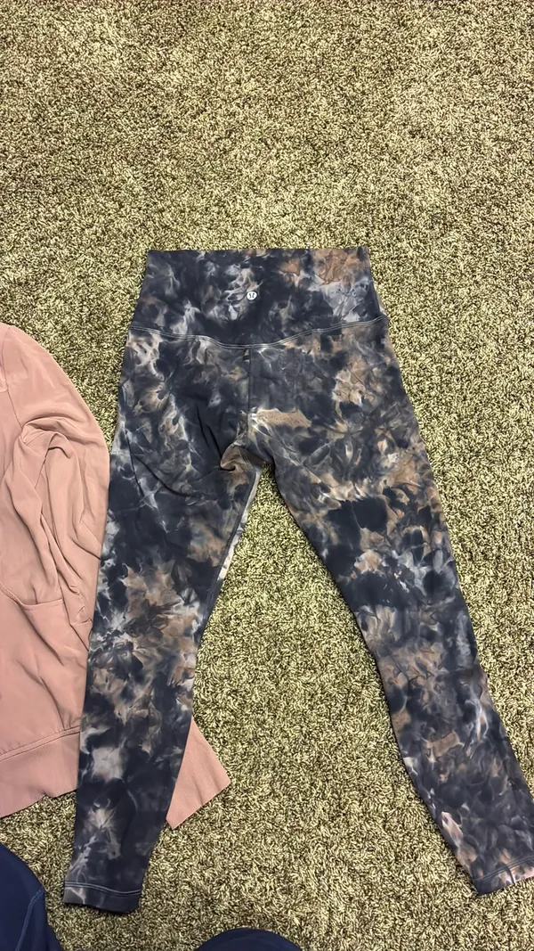 Lululemon matching set - Image 11
