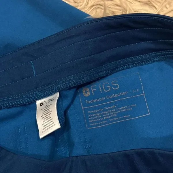 Figs scrub pants size small petite alps blue - Image 2