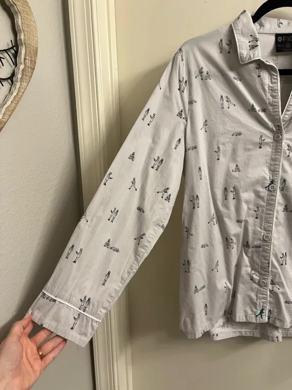 Figs Night Shift Pajama Top Size Medium - Image 4