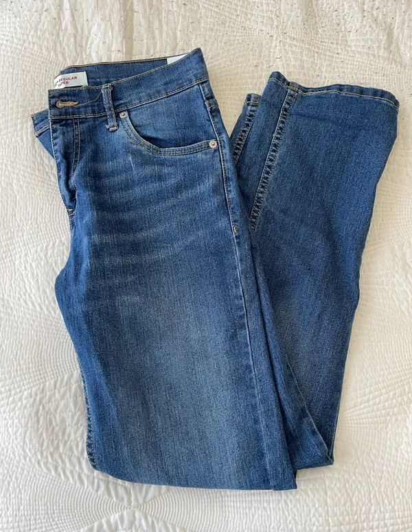 Levi's Low-Rise Jeans - Image 3