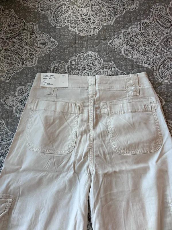 American Eagle Dreamy Drape Cargo Pants - Image 3