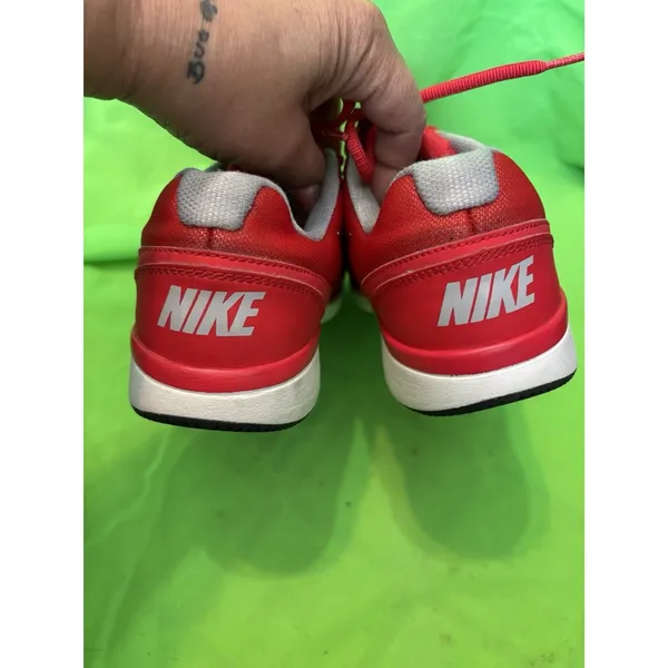 Nike Air Total Core Training Red/Silver Size 7 Womens Logo‎ Lace Up EUC - Image 4