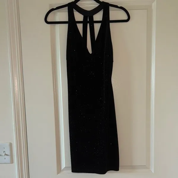 Elegant Black Open - Image 3