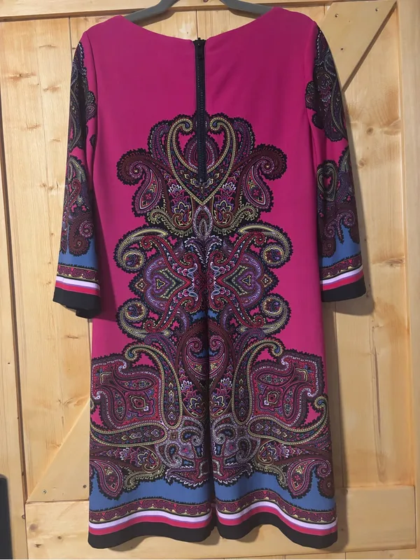 ⁠Muse‎ Pink & Blue Paisley Knit Shift Dress Quarter Sleeve Zip Back Size 10⁠ - Image 5