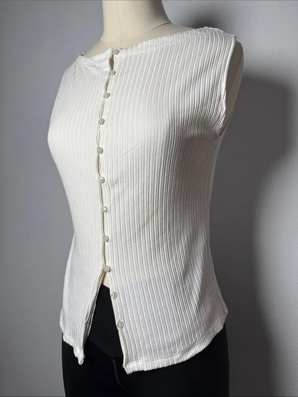 Abercrombie & Fitch White Ribbed Button-Front top - Image 2