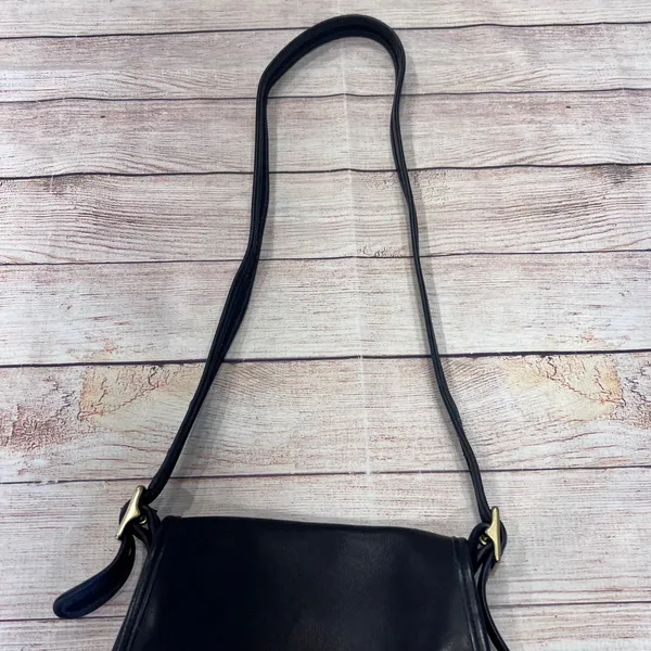 Coach‎ Ramblers Legacy Crossbody Bag Black Leather Vintage Turnlock 9061 USA - Image 3
