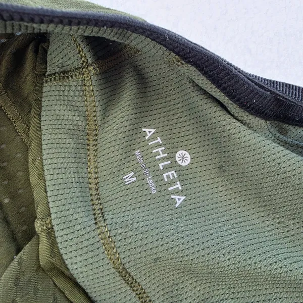 Athleta Chi Mesh Tank Top Olive Green Strappy Back Built in Bra Size Medium - Image 4