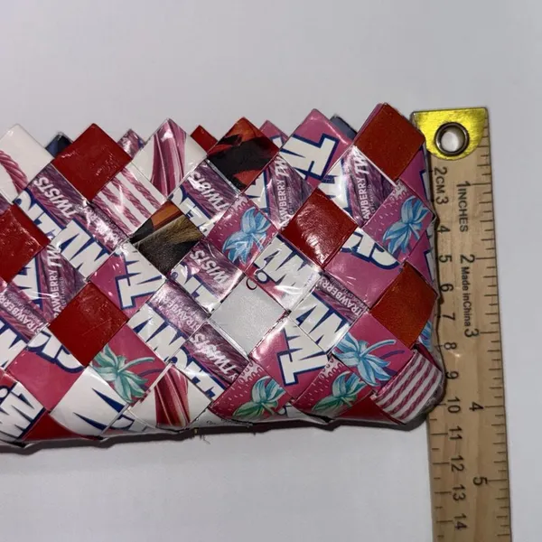 Vintage 90s Y2K Twizzler Cherry Berry Strawberry Candy Wrapper‎ Zip Purse NWT - Image 9