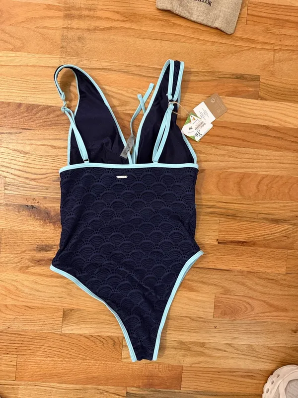 NWT Berlook Navy One-Piece Swimsuit with Light Blue Trim - Image 6