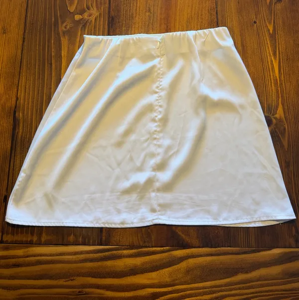 Amazon American Trends Satin Mini Skirt - Image 2