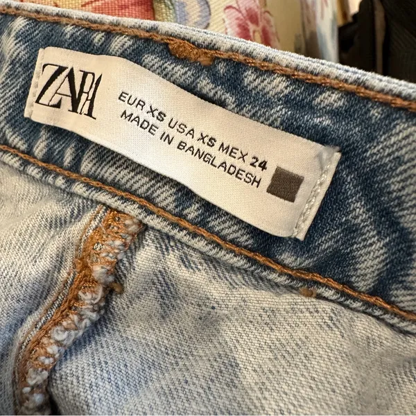 Zara Denim Skort Sz XS Cutoff Jean Shorts Acid Wash - Image 7