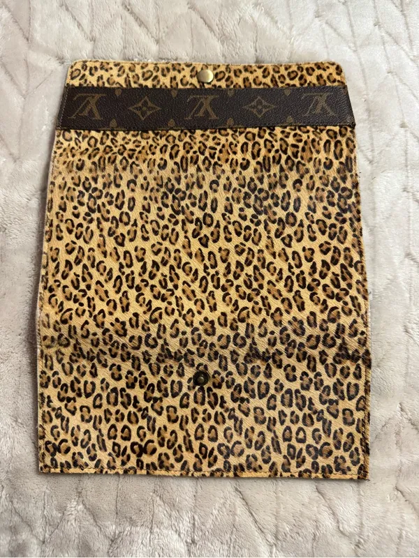 Leopard Monogram Continental Wallet - Image 3