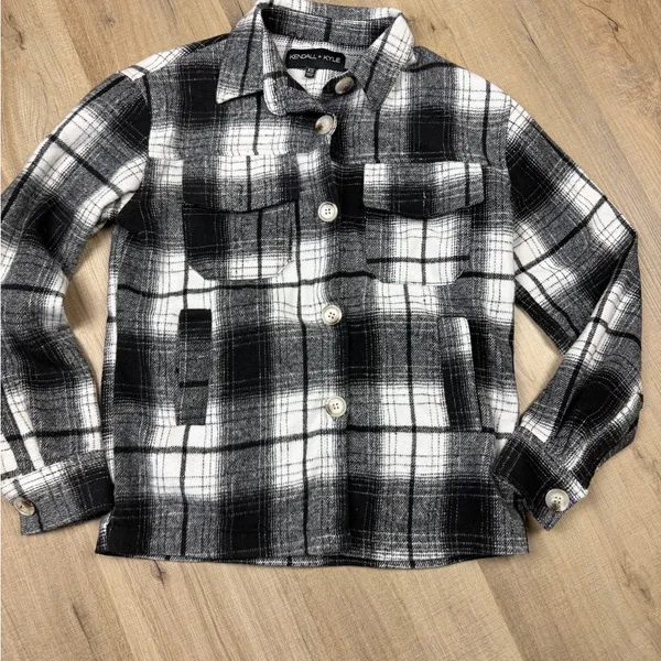 Kendall & Kylie Women's Plaid Flannel Shacket‎ Jacket Black White Size XS - Image 2