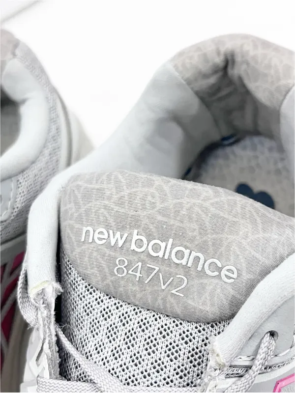 NEW BALANCE 847v2 Gray Pink Lace Up Athletic Shoes Sneakers Size 9.5 Walking - Image 8