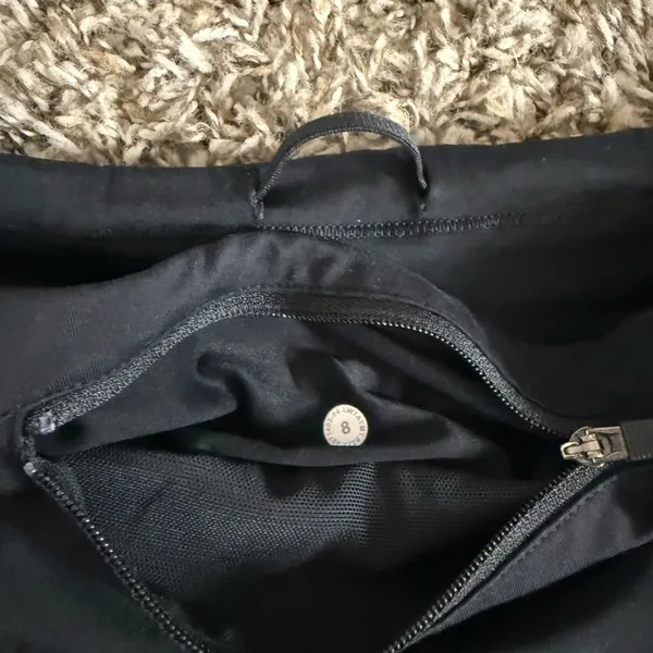 Lulu Speed ups Black Athletic Shorts - Image 3