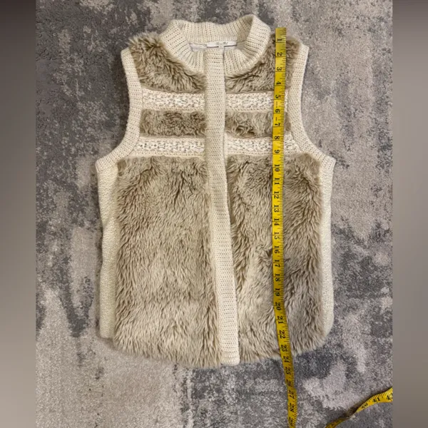 Miss Me Cream Faux Fur Vest - Image 6