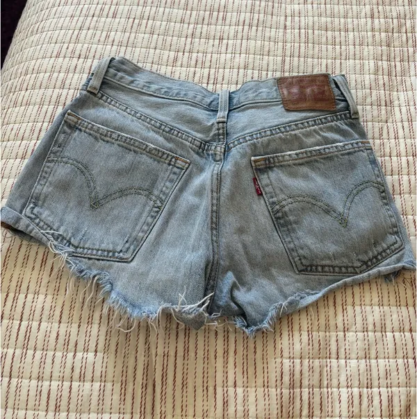 Levi’s 501 Shorts - Image 2