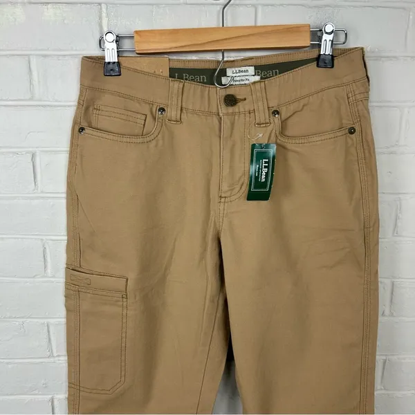 NWT L.L.Bean Favorite Fit Tan Cargo Pants Size 6 Petite - Image 9