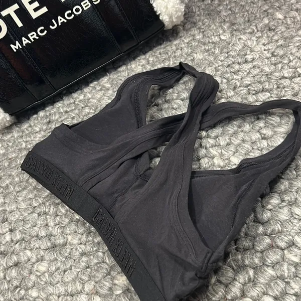 Calvin Klein‎ Criss Cross Back Sports Bra - Image 4