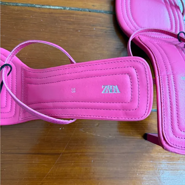 Zara Barbie Pink Heeled Thin Strappy Sandals Bloggers Fave Barbiecore Sz 7.5 💛🍄 - Image 8