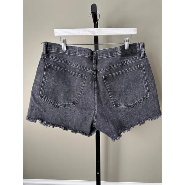 Abercrombie & Fitch Curve Mid Rise Boyfriend Cut Off Shorts Black Denim 14/32 - Image 2