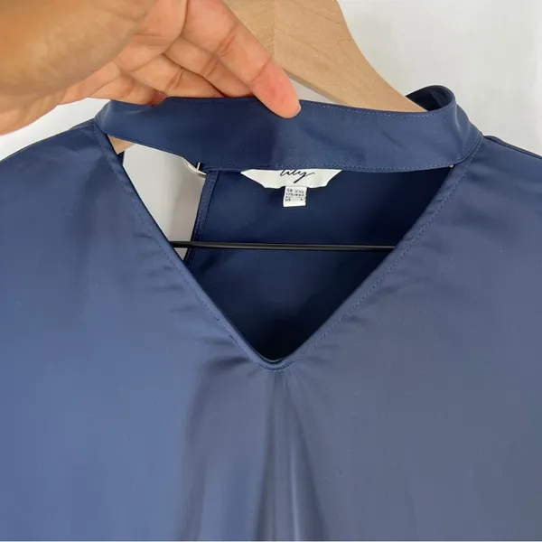 Lily Elegant Navy Satin Women's‎ Cutout V-Neck Long Sleeve Top Size L - Image 3