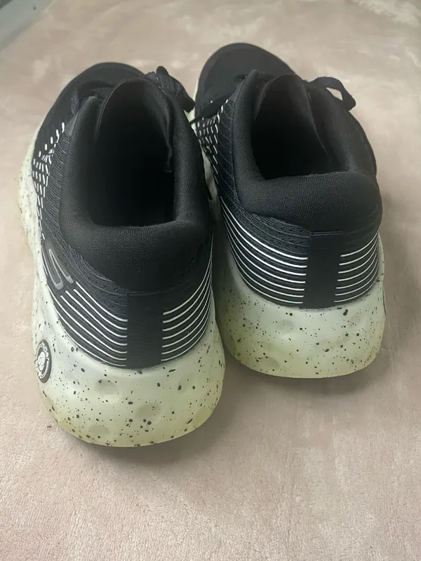 Sketcher GoRun Women Sneakers Shoes Size 10 - Image 4