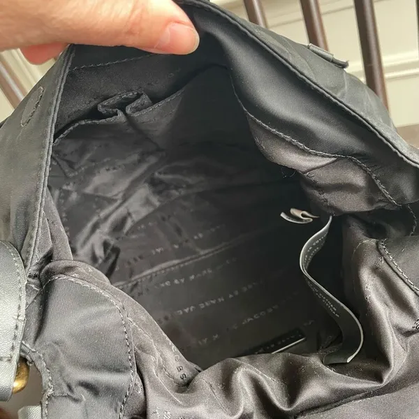 Marc Jacobs Preppy Nylon Messenger Bag Black Gold $200 - Image 15