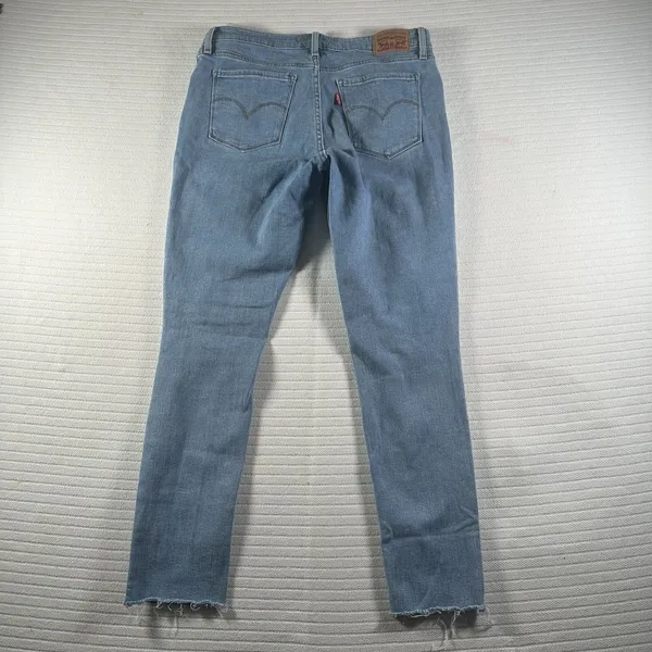 Women’s Levi’s 711 Skinny Ankle Jeans Distressed Light Wash Raw Hem Size 30x27 - Image 6