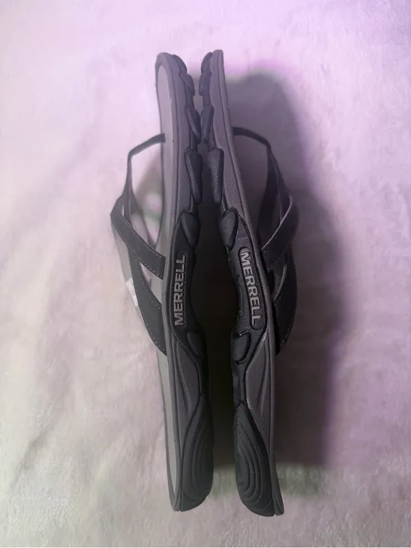 Merrell Gray and Black Women's Flip-Flop Sandals - Image 6