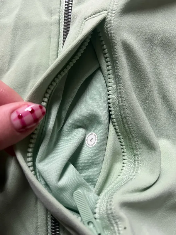 Lululemon Define Jacket Nulu Hooded - Image 2