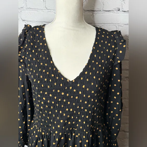 Madewell lucie smocked v neck mini dress Black Dress with Gold Dots size medium - Image 3