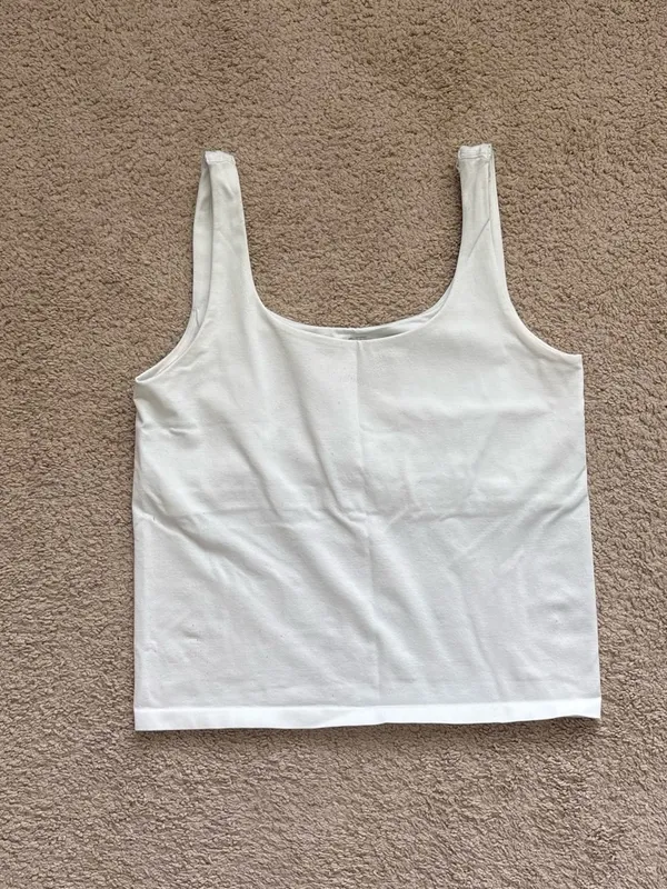 Avec Les Filles White Scoop Tank Top - Image 3