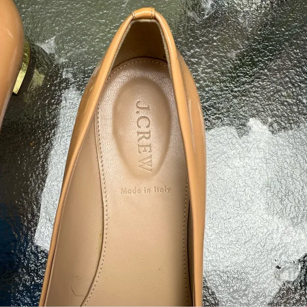 J. Crew Italy Women 8.5 Beige Patent Leather Gold Heel Metallic Flats Mary Jane - Image 4