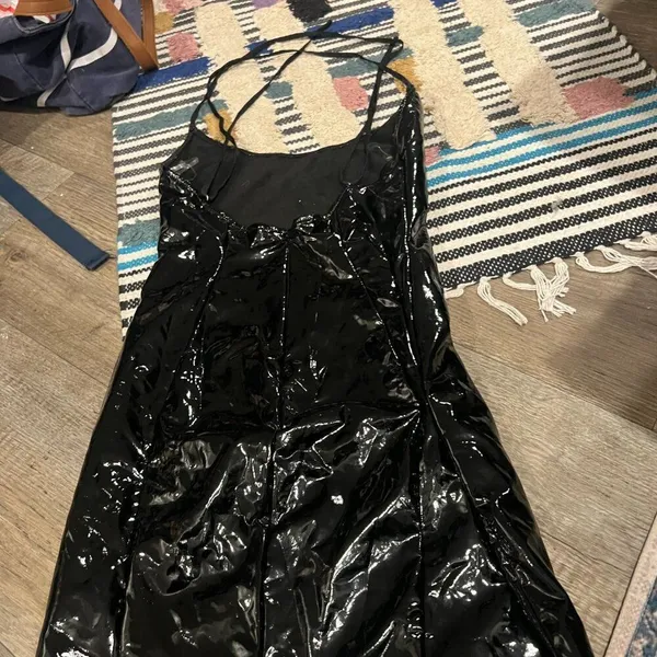 Oh polly size 4 black dress - Image 5