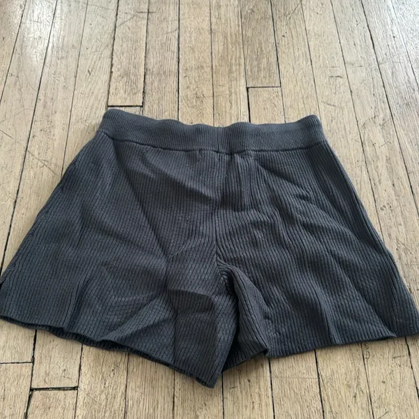 Abercrombie & Fitch Shorts - Image 4