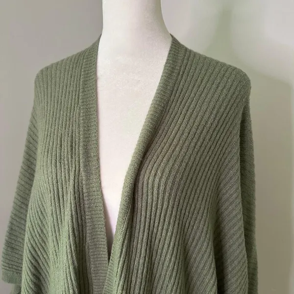 Aerie Offline sage green knit open-front cardigan sweater size L/XL - Image 5