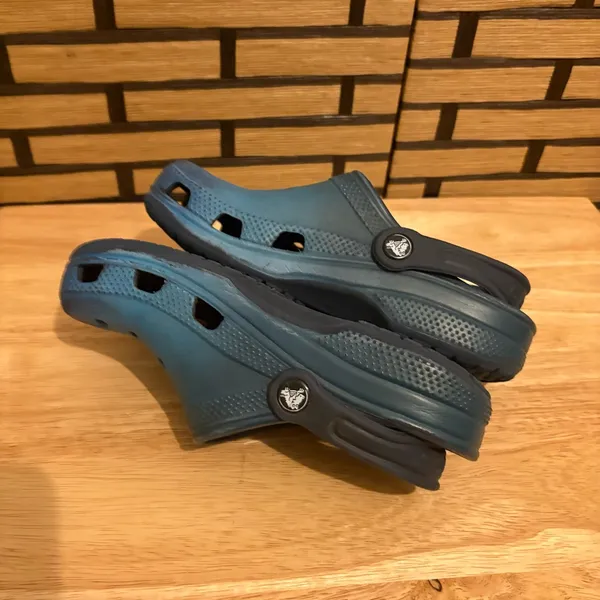 Crocs Blue Clogs‎ W5/M3 - Image 6