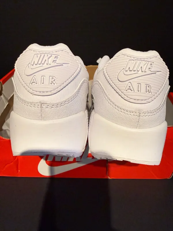 Nike Air Max 90 size 7.5W/6Y - Image 4