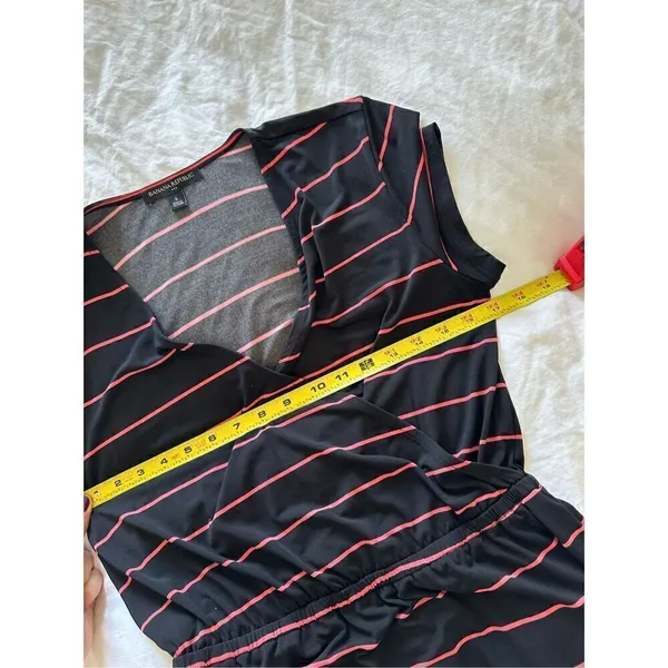 Banana Republic Womens Dress Medium Surplice Short Sleeve Striped size S - Image 3